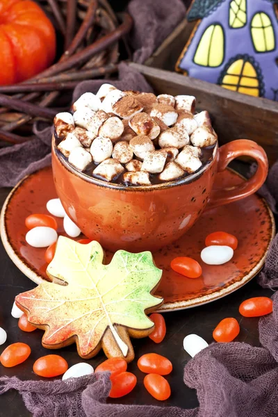 Homemade Gingerbread Cookies Form Colorful Autumn Maple Leaves Hot Chocolate — Stock Photo, Image