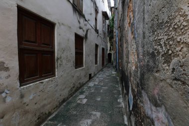 Stone Town, Zanzibar sokaklarında bina