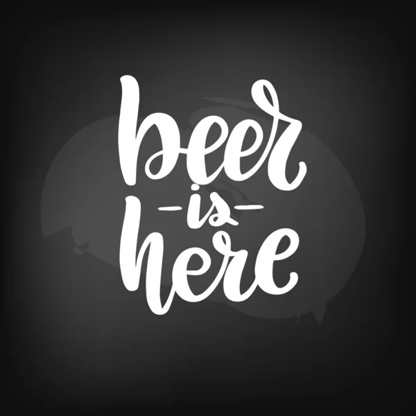 Lettrage bière est ici — Image vectorielle