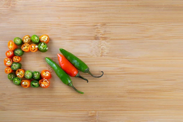 Chopped Chili Pepper Red Green Wooden Surface — Stock Photo, Image