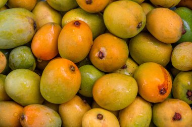 Lezzetli doğal olgunlaştırılmış Mangoes.