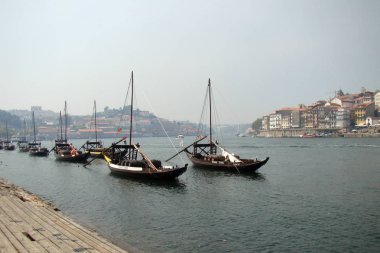 Porto Douro nehrinde tekne