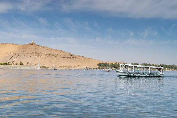 Hermosa Escena Para Río Nilo Barcos Luxor Asuán Gira Egipto — Foto de Stock