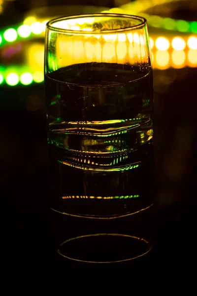 Barevné Osvětlení Brýlí Nočním Klubu Baru — Stock fotografie