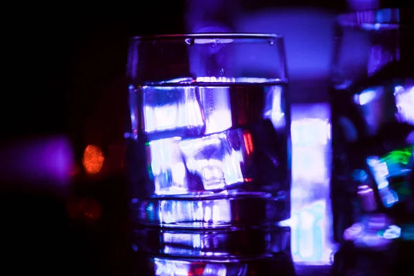 Gekleurde Verlichting Van Glazen Nachtclub Bar — Stockfoto