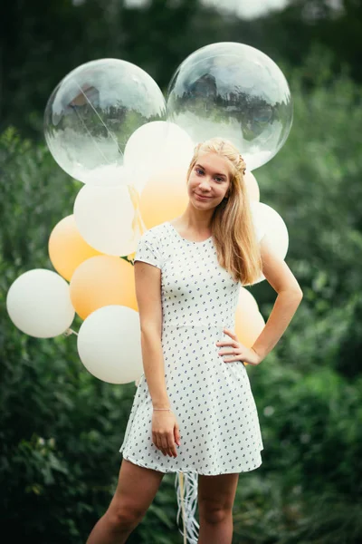 Young Girl Balloons Nature Background — Stock Photo, Image