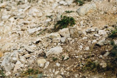 karanlık detaylı gri taş arka plan yakın çekim.