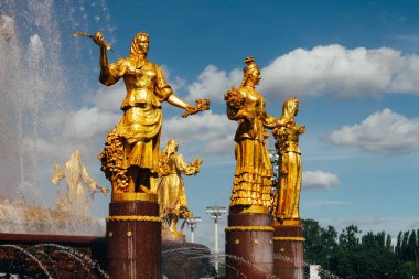 Moskova, Rusya - 13 Ağustos 2018: VDNH ulusların dostluk pınarı.