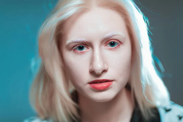 Портрет Блондинки Альбінової Дівчини Студії — стокове фото