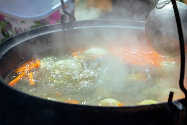 Delicious Fish Soup Cooked Pot Fire Presented Close — Stock Photo, Image