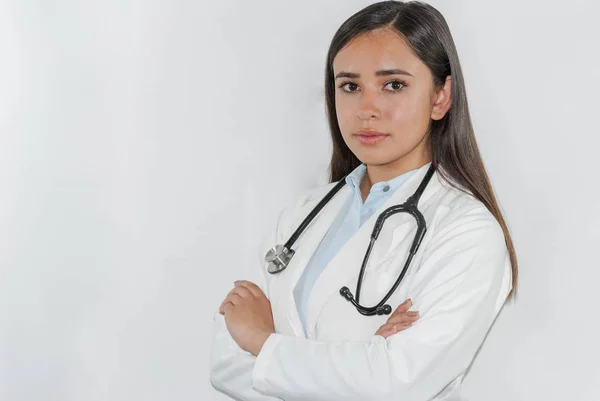 Médico Feminino Com Fundo Branco — Fotografia de Stock