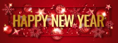 Parlak kar taneleri, kurdeleler, yıldızlar ve renkli toplarla yeni yıl afişi. Kırmızı arkaplanda yeni yıl ve Noel kartı illüstrasyonu