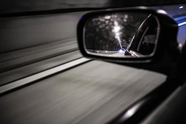 Αριστερός Καθρέφτης Αυτοκινήτου Προβολή Προς Πίσω — Φωτογραφία Αρχείου