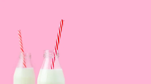 Frische Milch Der Glasflasche Haferflocken Mandeln Alternatives Natürliches Getränk Zwei — Stockfoto