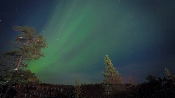 Finalnd Nordic Doğa Manzara Arka Planda Inanılmaz Kuzey Işıkları Aurora — Stok fotoğraf