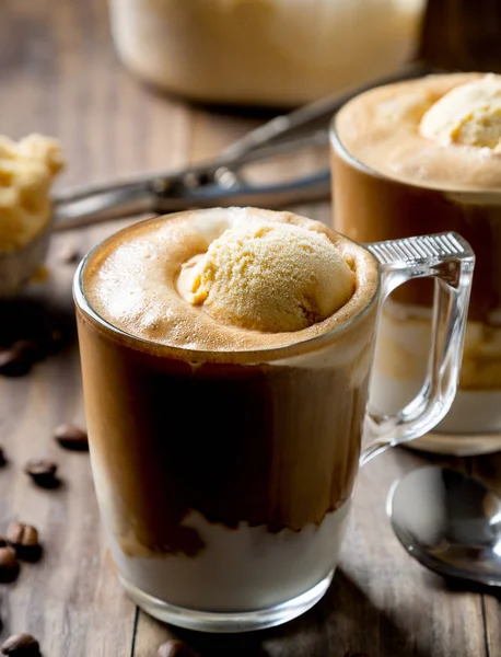 Affogato, café com sorvete de baunilha — Fotografia de Stock