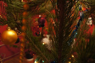 Yeni yıl ağacı ve küçük Noel ağacı oyuncak