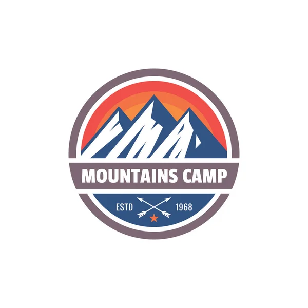 Campamento Las Montañas Insignia Concepto Logotipo Escalada Estilo Plano Símbolo — Vector de stock