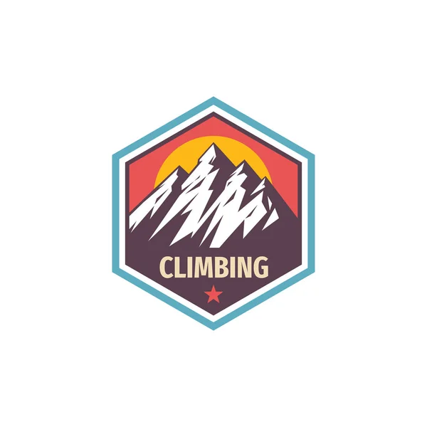 Escalada Deporte Extremo Concepto Diseño Insignia Montañas Senderismo Logo Creativo — Vector de stock