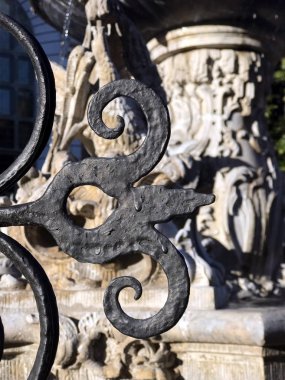 Gdansk, Polonya tarihi Neptün Çeşmesi çit sahte unsurları.