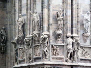 Milan ünlü Katedrali (İtalyanca: Duomo di Milano), bakire Nativity Katedrali. Şunun ayrıntıları kilise yakın çekim. Lombardy, İtalya