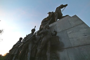 Moskova, Kutuzovsky umudu, genel Kutuzov Anıtı