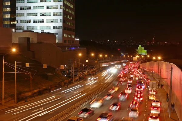 Πόλη Μόσχα 2018 Νύχτα Φεστιβάλ Κύκλο Φωτός Κωπηλασίας Διώρυγα Krylatskoe — Φωτογραφία Αρχείου