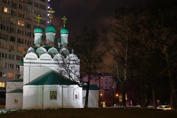 莫斯科 俄罗斯教堂西门在波瓦尔斯卡亚街 — 图库照片
