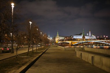 Moskova şehir gece Kremlin