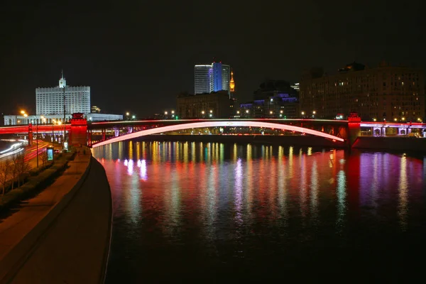 Miasto Moskwa Zdjęcie Nocne Oświetlenie Mostu — Zdjęcie stockowe