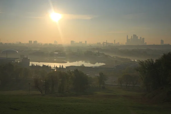 Stadt Moskau Morgendämmerung Neblig Morgen Natur Stadt Ansicht Von Krylatsky — Stockfoto