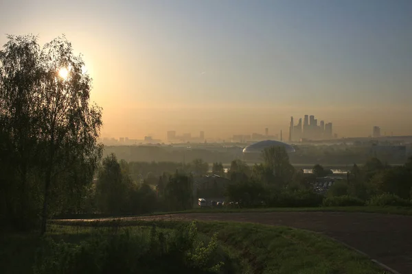 Der Wohnbezirk Chrylatskoje Moskau Die Sonnenstrahlen Der Morgendämmerung — Stockfoto