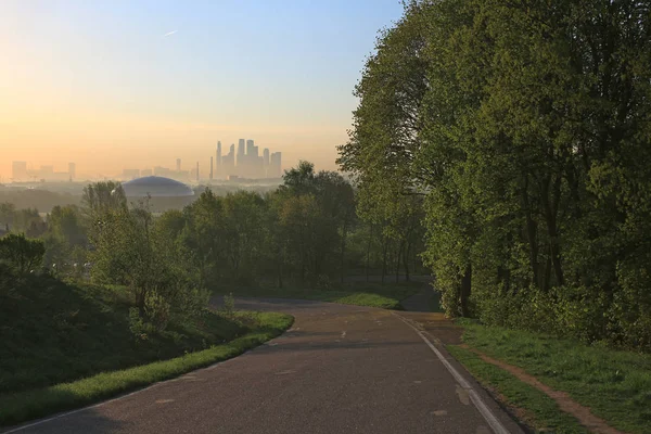 Der Wohnbezirk Chrylatskoje Moskau Die Sonnenstrahlen Der Morgendämmerung Stockfoto