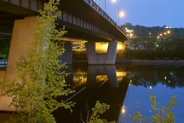 Mosca Città Notte Krylatskaya Strada Ponte Costruzione — Foto Stock