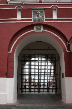 Moskova'nın gözde mekanları, Kremlin kapıları