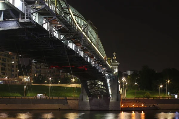 Nachtbeleuchtung Bogdan Khmelnitsky Brücke Moskau — Stockfoto