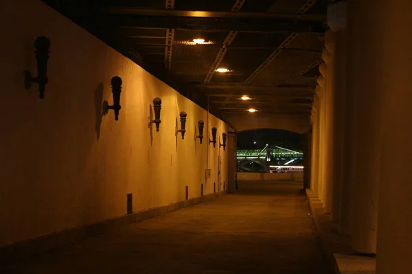 Terrapieno Notturno Sotto Ponte Borodino Mosca — Foto Stock