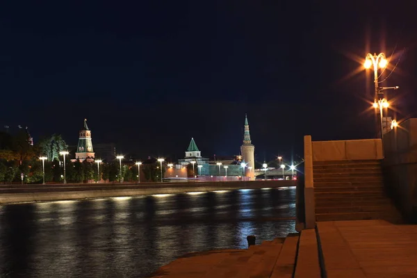 Miasto Moskiewskie Nocne Wieże Kremla Moskiewskiego — Zdjęcie stockowe