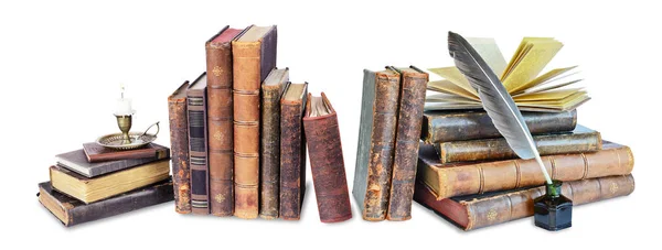 Composição Livros Antigos Vela Castiçal Pena Tinteiro Isolado Fundo Preto — Fotografia de Stock