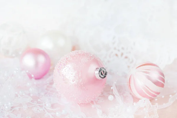 Bela Decoração Natal Cores Brancas Rosa Várias Bolas Natal Com — Fotografia de Stock