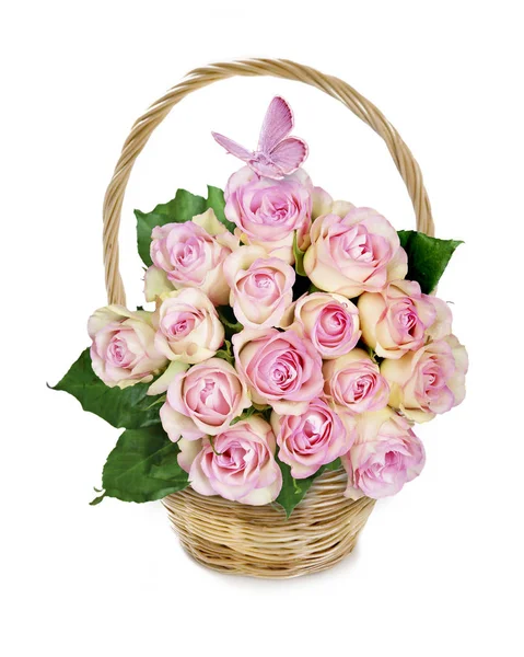 Basket with bouquet of pink roses — Stock Photo, Image