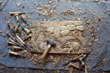 Ahşap el oymacılığı filler süreci 3d ahşap el oyma duvar dekor paneli el yapımı maun ahşap duvar sanat hediye