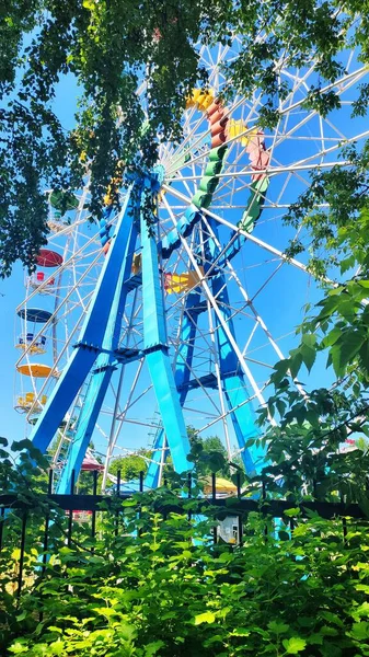Ferris Wheel Picturesque Park Nizhny Novgorod Russia — Stock Photo, Image