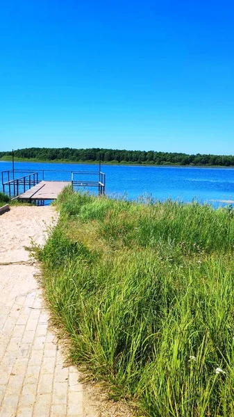 Pittoresca Marina Lago Tranquillo Villaggio Tolokontsev Russia — Foto Stock