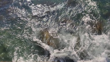 Karadeniz 'in güçlü dalgaları, Foros