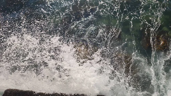 Karadeniz 'in güçlü dalgaları, Foros