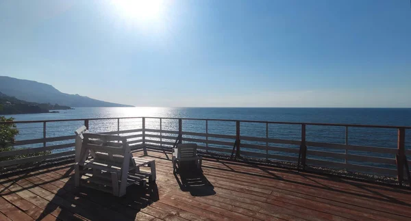 Karadeniz manzaralı güzel bir teras.