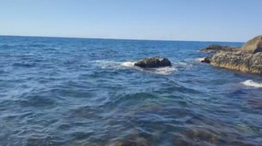 Karadeniz 'in güçlü dalgaları, Foros