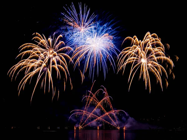 Fireworks Water Surface — Stock Photo, Image