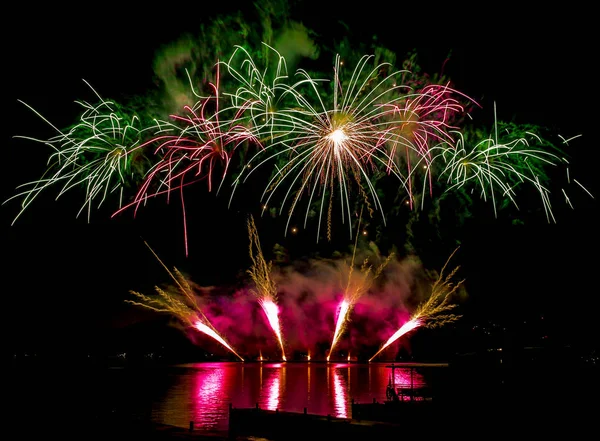 Fireworks Fired Water Surface — Stock Photo, Image